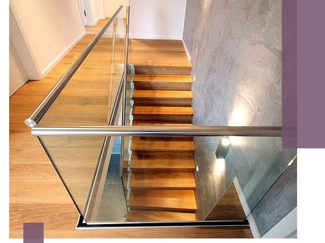 Перила для лестницы в доме — изготовление и монтаж в Карталах