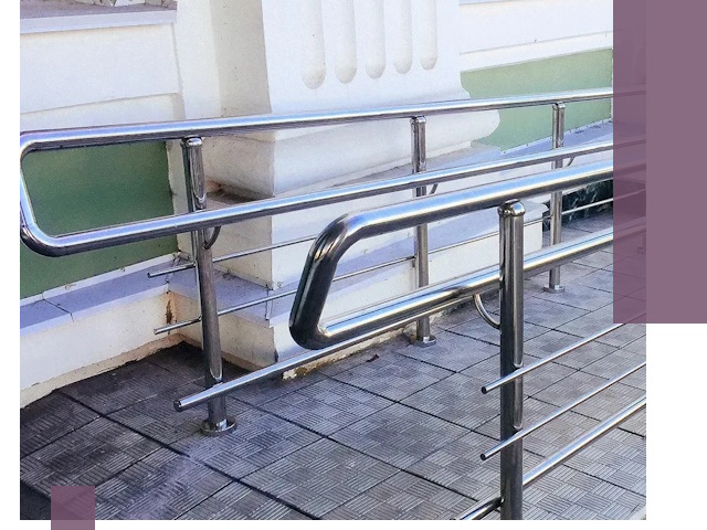 Ограждения пандусов из металла и нержавейки в Карталах