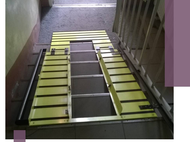 Профессиональный монтаж пандуса в подъезд в Карталах